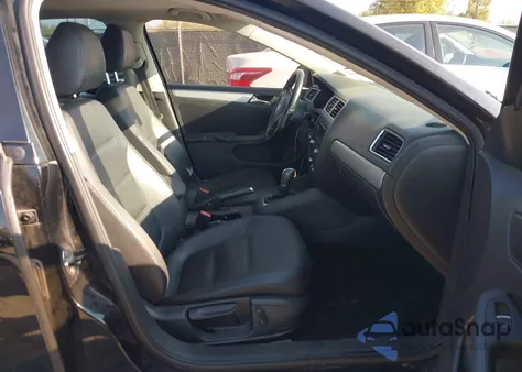 2013 Volkswagen Jetta 2.5L Se from USA, damaged, VIN 3VWDP7AJ3DM373532